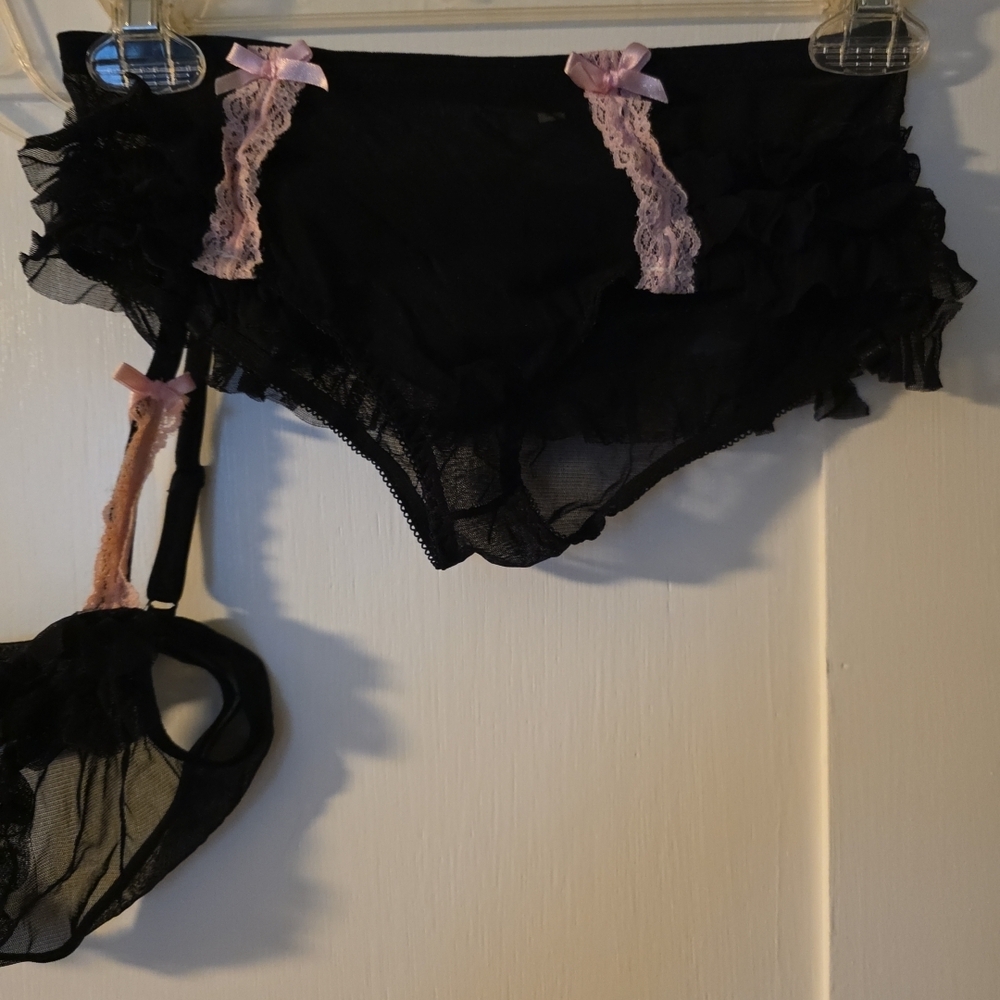 NWOT Leg Avenue Black Lace Lingerie Set with Pink Accents &  Ruffles